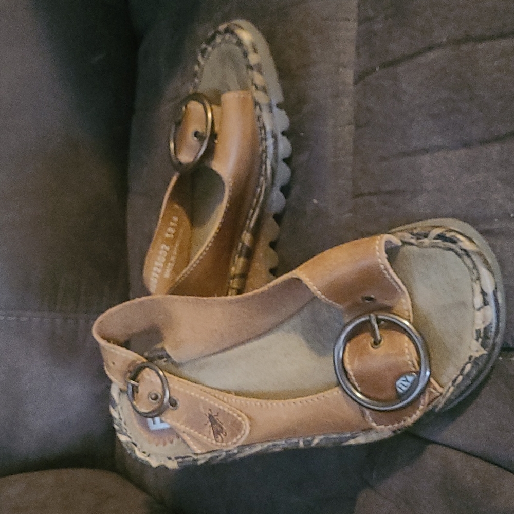 Fly London Sandals